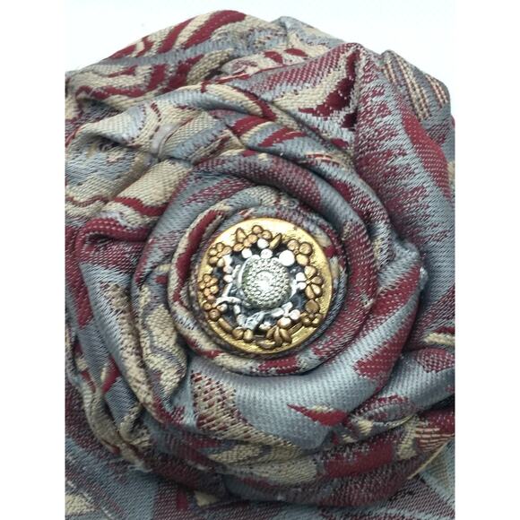 Vintage Silk Tie Pin Wembley Hand Crafted Upcycled Brooch Floral MCM Button New - Picture 6 of 12